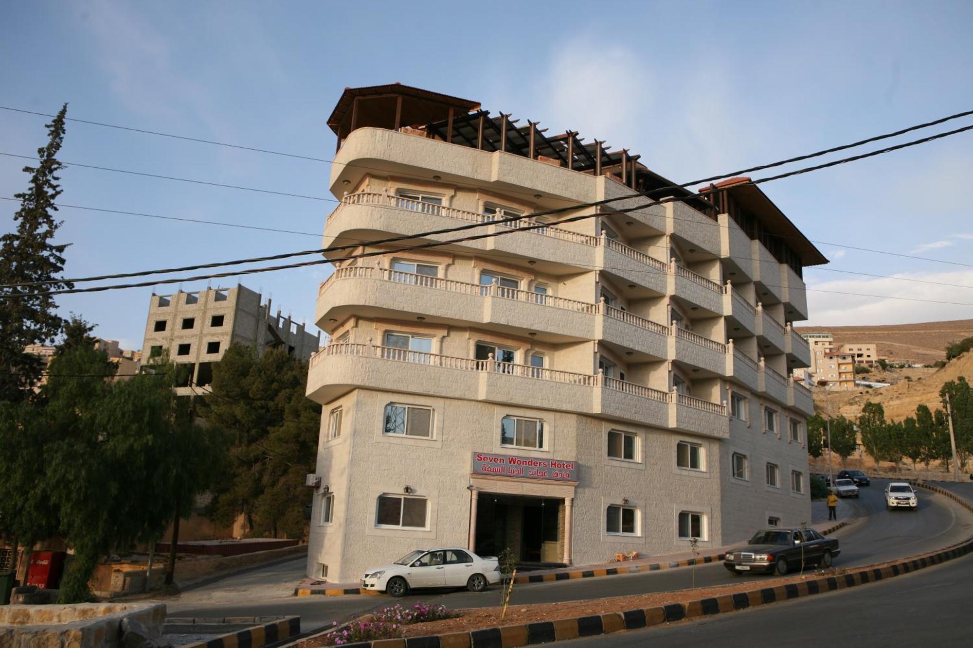 Seven Wonders Hotel Wadi Musa Ngoại thất bức ảnh